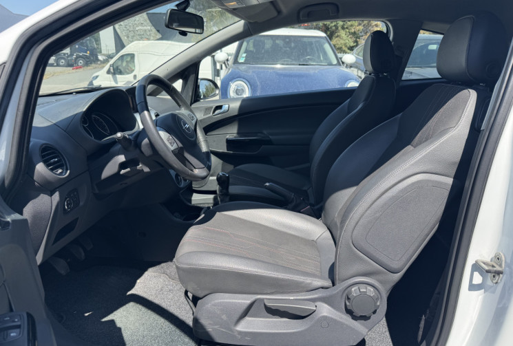 Opel Corsa D 1.2 i 16V Twinport 85 cv 150eme ANNIVERSAIRE 