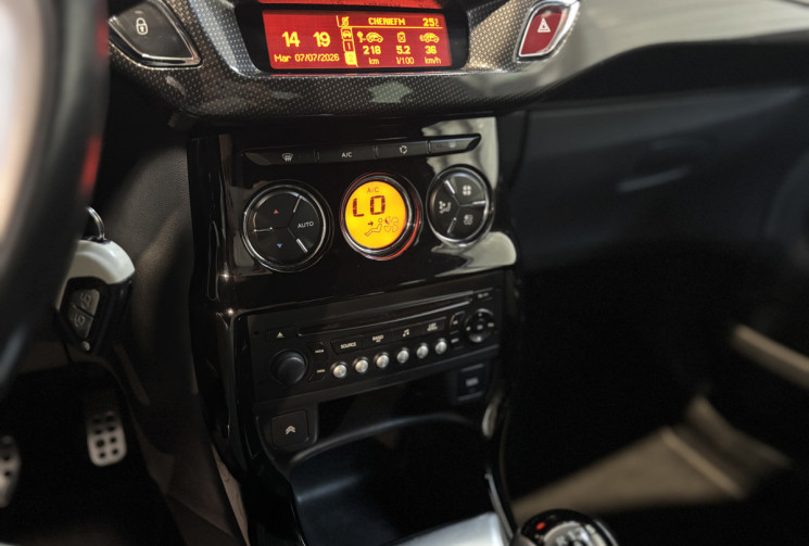 Citroën DS3 1.6 HDi 110 FAP Sport Chic / Historique d'entretien disponible