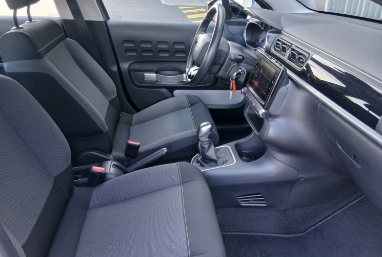 Citroën C3 1.2 THP 110 cv SHINE / DISTRIBUTION OK / CARPLAY