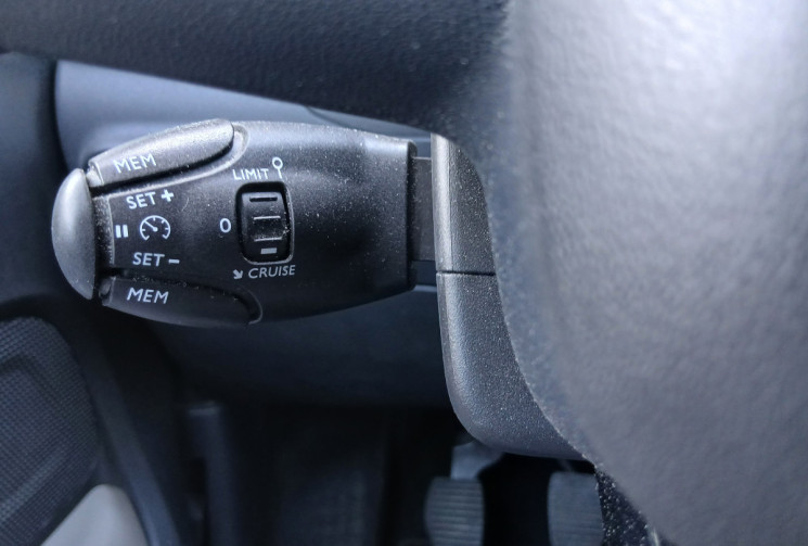 Citroën C3 1.2 THP 110 cv SHINE / DISTRIBUTION OK / CARPLAY