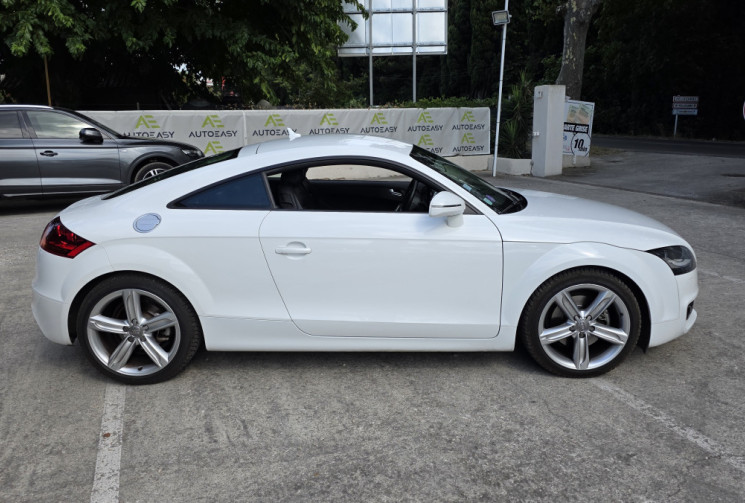 Audi TT 2.0 TFSI 211 cv QUATTRO S-TRONIC  / ENTRETIEN  A JOUR / FACTURES DEPUIS ORIGINE