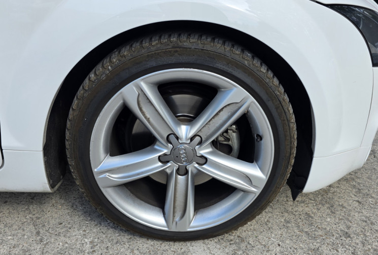 Audi TT 2.0 TFSI 211 cv QUATTRO S-TRONIC  / ENTRETIEN  A JOUR / FACTURES DEPUIS ORIGINE