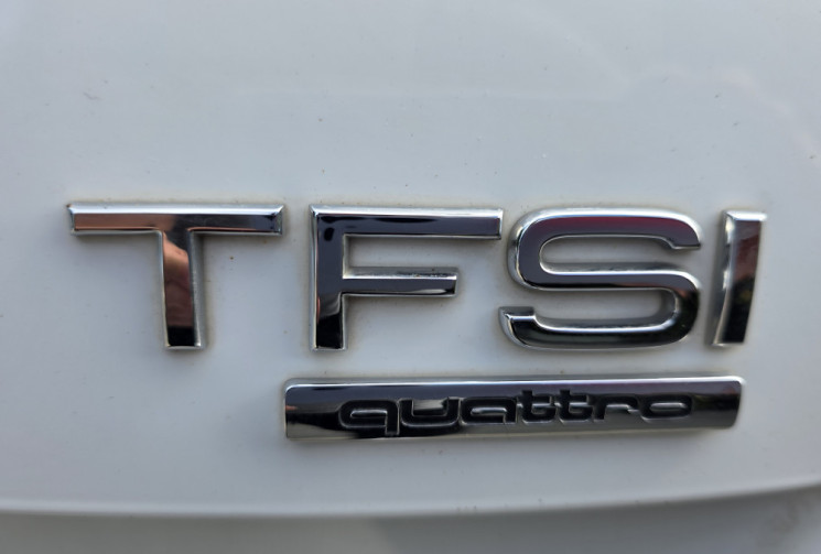 Audi TT 2.0 TFSI 211 cv QUATTRO S-TRONIC  / ENTRETIEN  A JOUR / FACTURES DEPUIS ORIGINE
