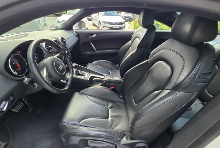 Audi TT 2.0 TFSI 211 cv QUATTRO S-TRONIC  / ENTRETIEN  A JOUR / FACTURES DEPUIS ORIGINE