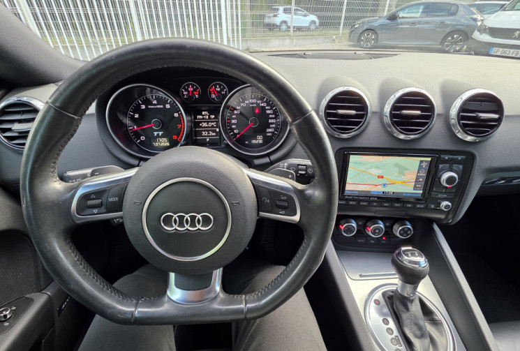Audi TT 2.0 TFSI 211 cv QUATTRO S-TRONIC  / ENTRETIEN  A JOUR / FACTURES DEPUIS ORIGINE