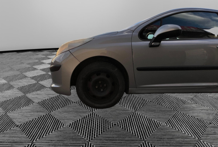 Peugeot 207 1.6 HDI / 90 CH