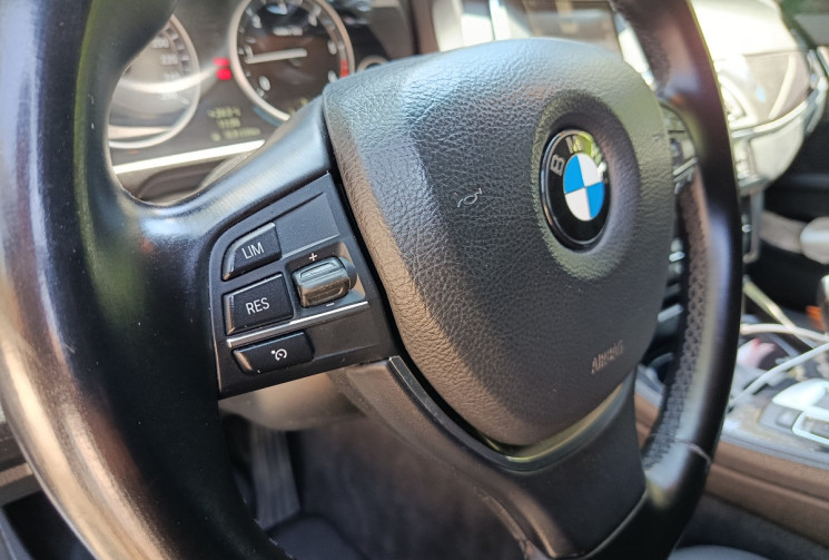 BMW Série 5 520D - F10 - BVA8 - 2.0L 184 CH - Keyless - Radars - Regulateur.