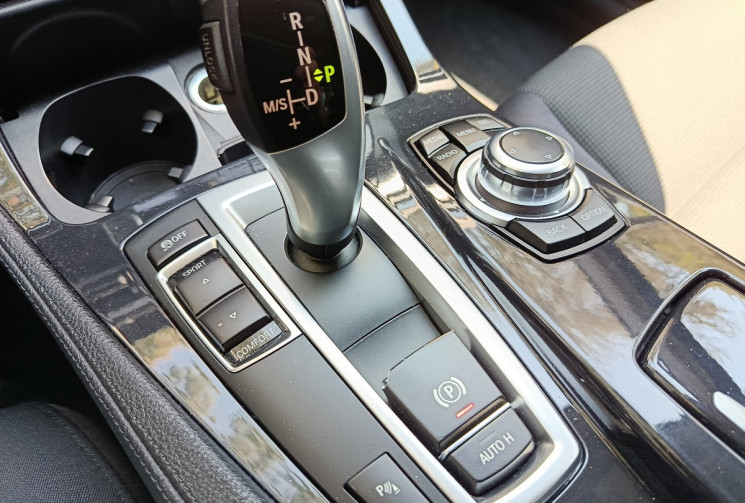 BMW Série 5 520D - F10 - BVA8 - 2.0L 184 CH - Keyless - Radars - Regulateur.