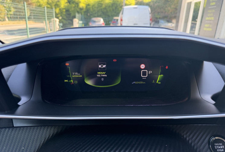 Peugeot 208 1.2 130 ALLURE EAT8 * FULL ENTRETIEN PEUGEOT * DISTRI OK * GARANTIE 6 MOIS