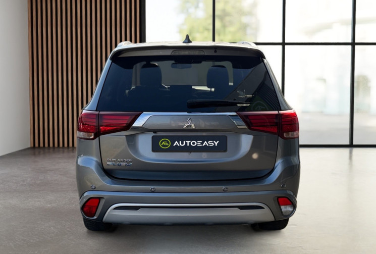 Mitsubishi OUTLANDER 2.4 PHEV 4WD INSTYLE HYBRID /TOIT OUVRANT/CAMERA/CARPLAY/HAYON ELECTRIQUE