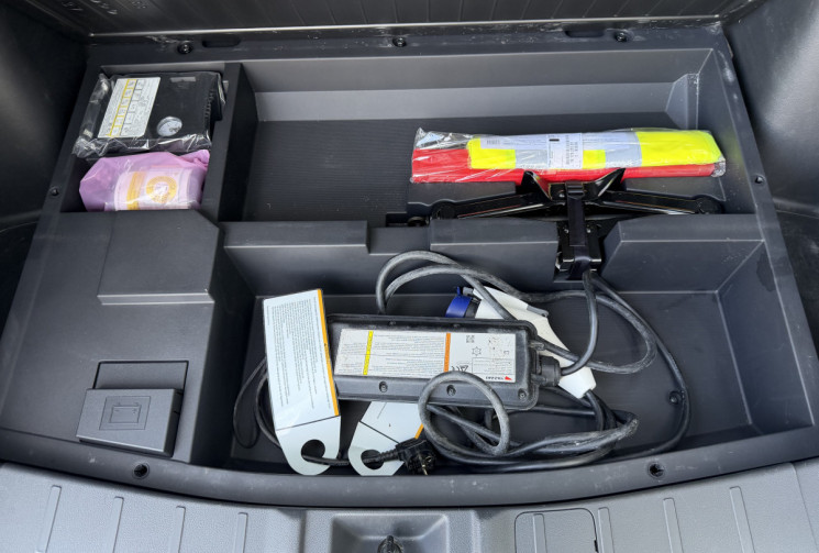 Mitsubishi OUTLANDER 2.4 PHEV 4WD INSTYLE HYBRID /TOIT OUVRANT/CAMERA/CARPLAY/HAYON ELECTRIQUE