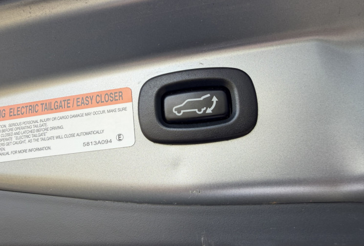 Mitsubishi OUTLANDER 2.4 PHEV 4WD INSTYLE HYBRID /TOIT OUVRANT/CAMERA/CARPLAY/HAYON ELECTRIQUE