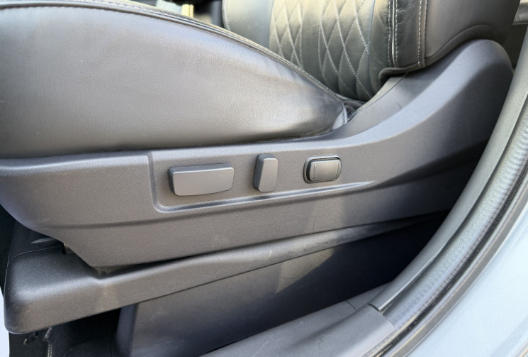 Mitsubishi OUTLANDER 2.4 PHEV 4WD INSTYLE HYBRID /TOIT OUVRANT/CAMERA/CARPLAY/HAYON ELECTRIQUE