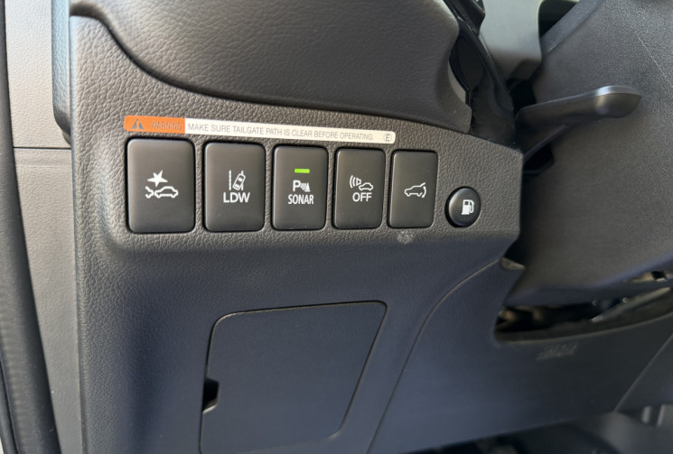 Mitsubishi OUTLANDER 2.4 PHEV 4WD INSTYLE HYBRID /TOIT OUVRANT/CAMERA/CARPLAY/HAYON ELECTRIQUE