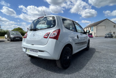 Renault Twingo II 1.2 16V 75 CH EXPRESSION