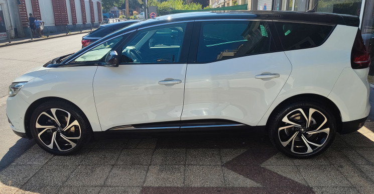 Renault GRAND SCENIC IV 1.7 dCi 120 cv / INTENS / SUIVI RENAULT