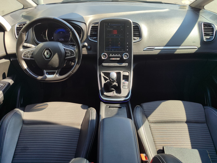 Renault GRAND SCENIC IV 1.7 dCi 120 cv / INTENS / SUIVI RENAULT