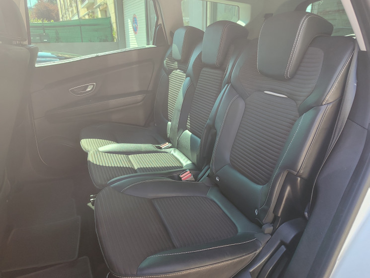 Renault GRAND SCENIC IV 1.7 dCi 120 cv / INTENS / SUIVI RENAULT