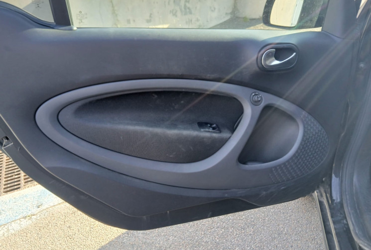 SMART Fortwo 1.0 i 12V Coupé twinamic S&S 71 PASSION