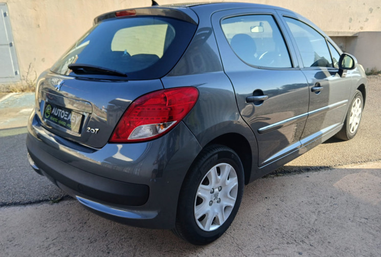 Peugeot 207+ 1.4i 75 