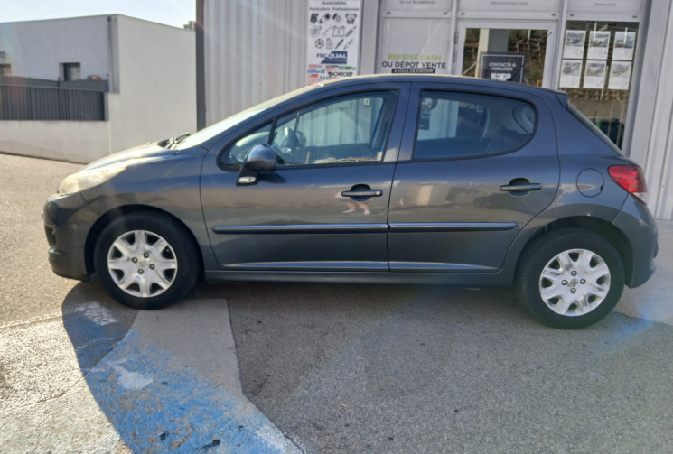 Peugeot 207+ 1.4i 75 