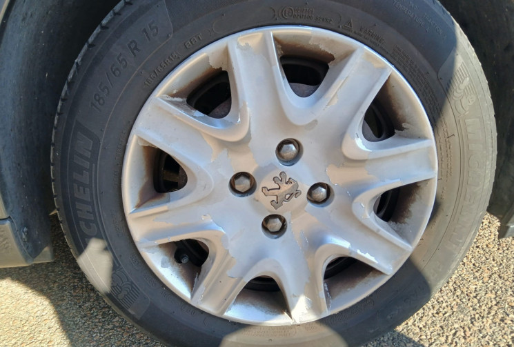 Peugeot 207+ 1.4i 75 