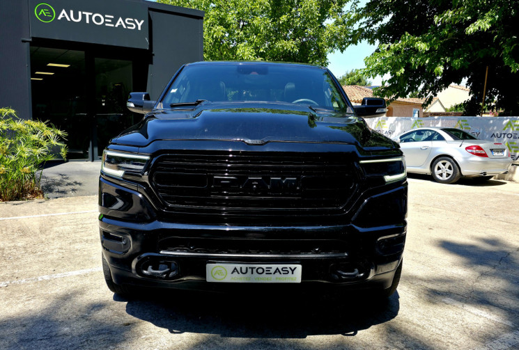 Dodge RAM 1500 Crew Cab Pick-up 5.7 V8 HEMI 4WD NIGHT EDITION LIMITED / ETHANOL CARTE GRISE E85