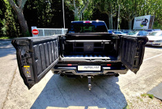 Dodge RAM 1500 Crew Cab Pick-up 5.7 V8 HEMI 4WD NIGHT EDITION LIMITED / ETHANOL CARTE GRISE E85