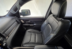 Dodge RAM 1500 Crew Cab Pick-up 5.7 V8 HEMI 4WD NIGHT EDITION LIMITED / ETHANOL CARTE GRISE E85