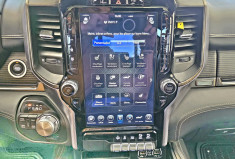 Dodge RAM 1500 Crew Cab Pick-up 5.7 V8 HEMI 4WD NIGHT EDITION LIMITED / ETHANOL CARTE GRISE E85