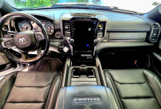 Dodge RAM 1500 Crew Cab Pick-up 5.7 V8 HEMI 4WD NIGHT EDITION LIMITED / ETHANOL CARTE GRISE E85