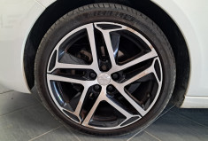 Peugeot 308 phase 2 1.2  130 Allure -  toit pano carplay - REVISEE DISTRI NEUVE -  