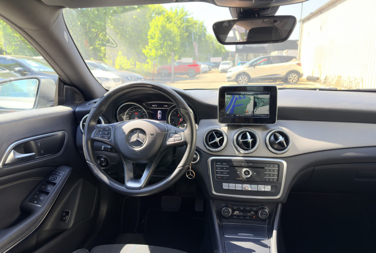 Mercedes CLA 180 1.6 122 ch 7G-DCT Sensation *Caméra de recul*Entretiens Mercedes