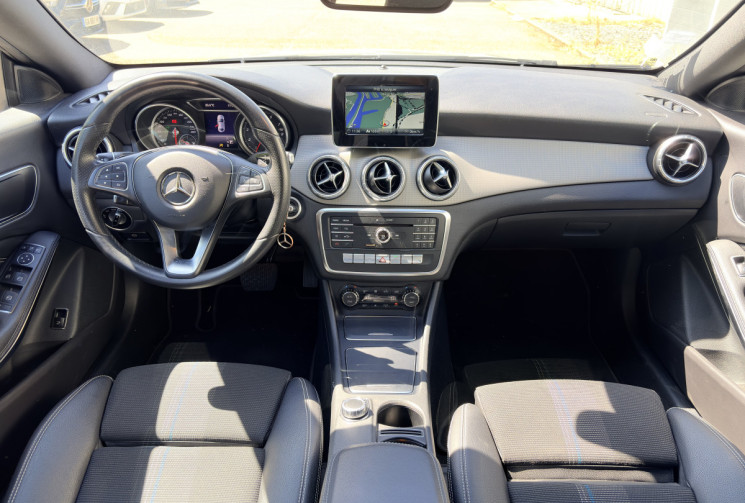 Mercedes CLA 180 1.6 122 ch 7G-DCT Sensation *Caméra de recul*Entretiens Mercedes
