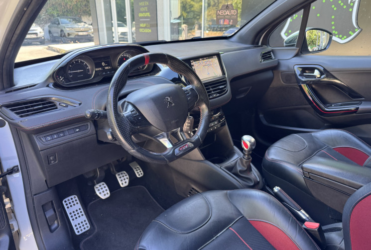 Peugeot 208 1.6 THP 208 GTI / CarPlay /FULL Entretien PEUGEOT / CT OK / Garantie 6 Mois