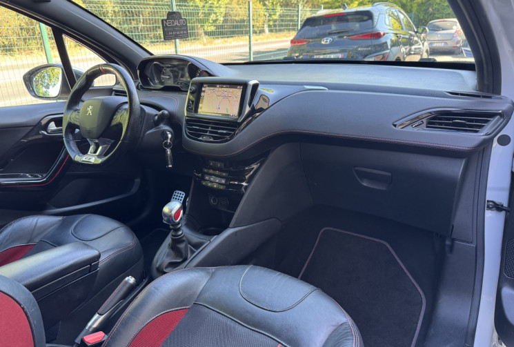 Peugeot 208 1.6 THP 208 GTI / CarPlay /FULL Entretien PEUGEOT / CT OK / Garantie 6 Mois