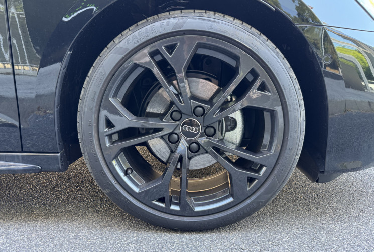 Audi A3 SPORTBACK S-Line 35 TFSi 150 S-Tronic / NEUVE / Toit ouvrant / Sonos / 360° / Garantie 12/27