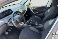 Peugeot 2008 1.2 110 cv Style / Entretien Complet Peugeot 