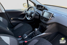 Peugeot 2008 1.2 110 cv Style / Entretien Complet Peugeot 