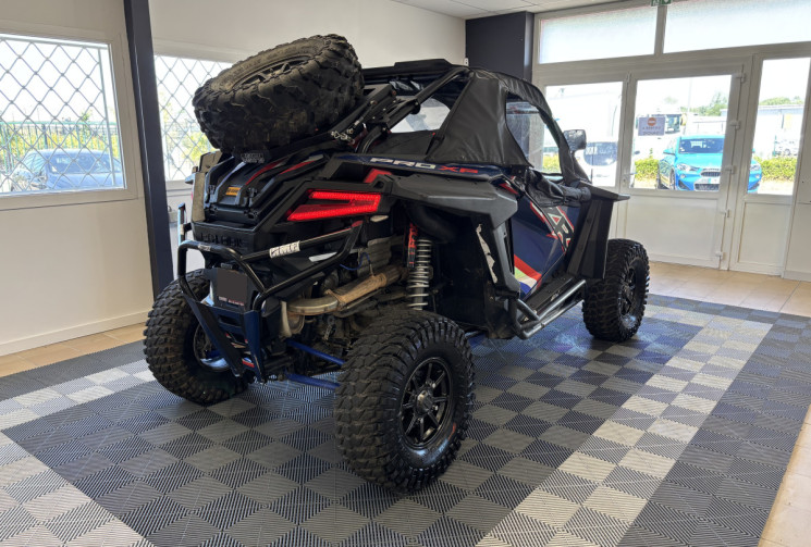 POLARIS RZR XP PRO ULTIMATE 1000 TURBO SUREQUIPE  / PARBRISE / TREUIL / PARE BUFFLE AVANT ET ARRIERE