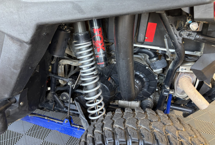 POLARIS RZR XP PRO ULTIMATE 1000 TURBO SUREQUIPE  / PARBRISE / TREUIL / PARE BUFFLE AVANT ET ARRIERE