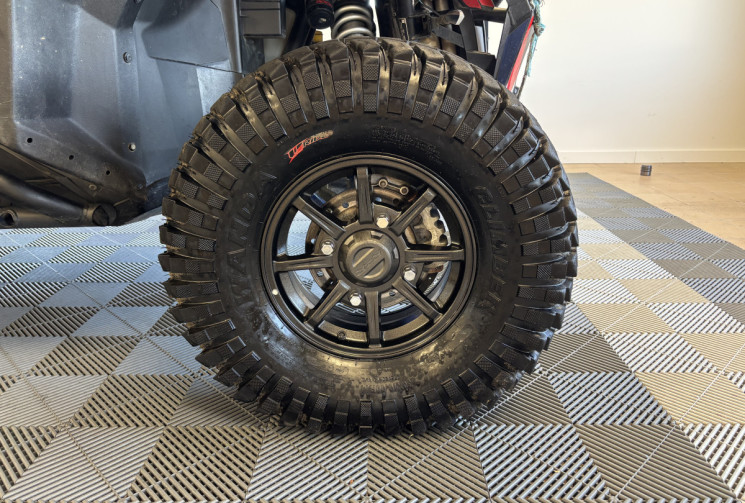 POLARIS RZR XP PRO ULTIMATE 1000 TURBO SUREQUIPE  / PARBRISE / TREUIL / PARE BUFFLE AVANT ET ARRIERE