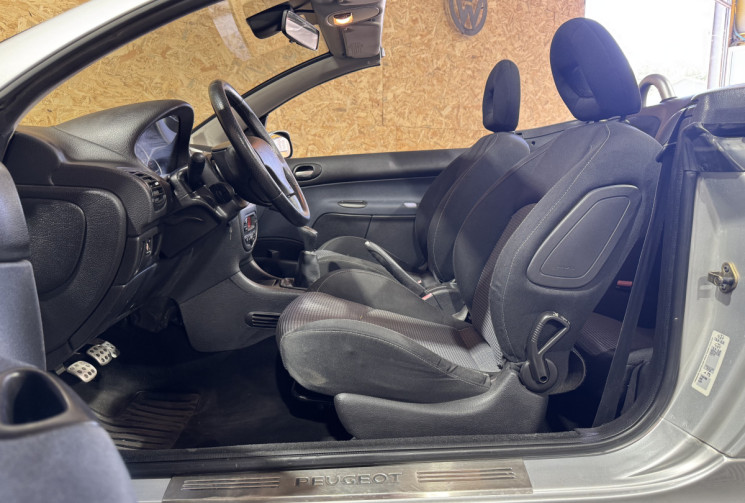 Peugeot 206 CC  1.6 HDI 110CH  PACK SPORT GARANTIE 12 MOIS