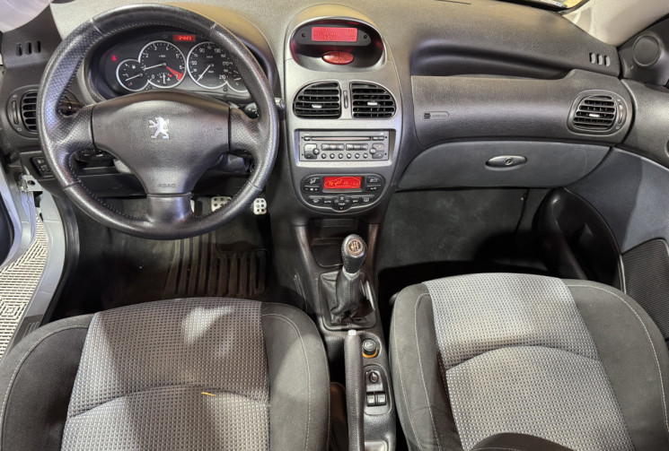 Peugeot 206 CC  1.6 HDI 110CH  PACK SPORT GARANTIE 12 MOIS