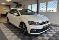 Volkswagen Polo VI GTI 2.0 TFSI DSG6 200 GTI / VIRTUAL COCKPIT / SIEGES CHAUFFANTS / CARPLAY