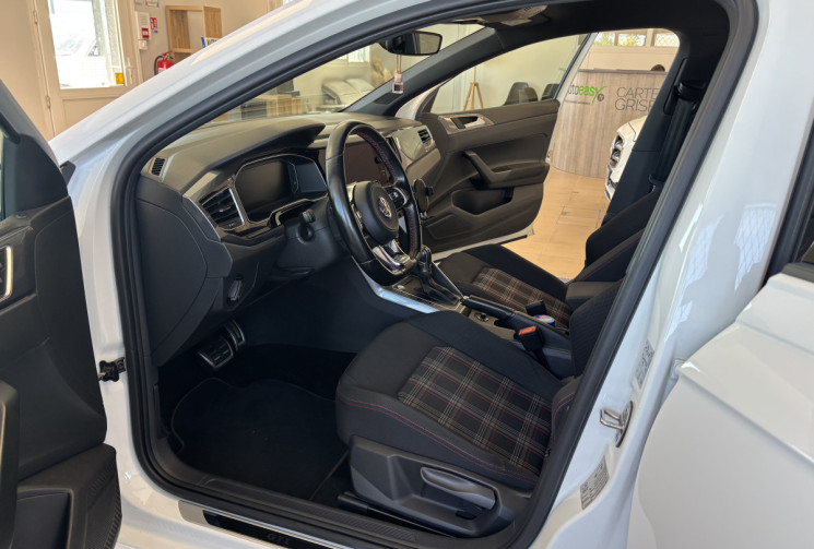 Volkswagen Polo VI GTI 2.0 TFSI DSG6 200 GTI / VIRTUAL COCKPIT / SIEGES CHAUFFANTS / CARPLAY