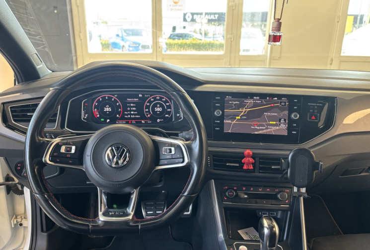 Volkswagen Polo VI GTI 2.0 TFSI DSG6 200 GTI / VIRTUAL COCKPIT / SIEGES CHAUFFANTS / CARPLAY