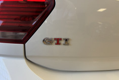 Volkswagen Polo VI GTI 2.0 TFSI DSG6 200 GTI / VIRTUAL COCKPIT / SIEGES CHAUFFANTS / CARPLAY