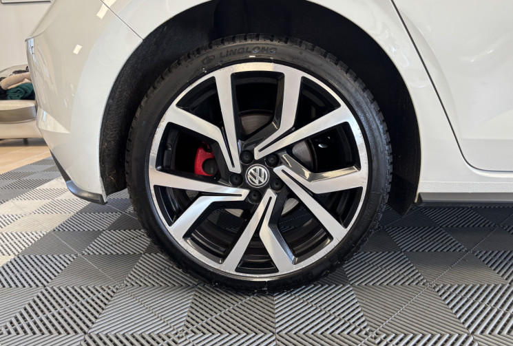 Volkswagen Polo VI GTI 2.0 TFSI DSG6 200 GTI / VIRTUAL COCKPIT / SIEGES CHAUFFANTS / CARPLAY