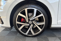Volkswagen Polo VI GTI 2.0 TFSI DSG6 200 GTI / VIRTUAL COCKPIT / SIEGES CHAUFFANTS / CARPLAY